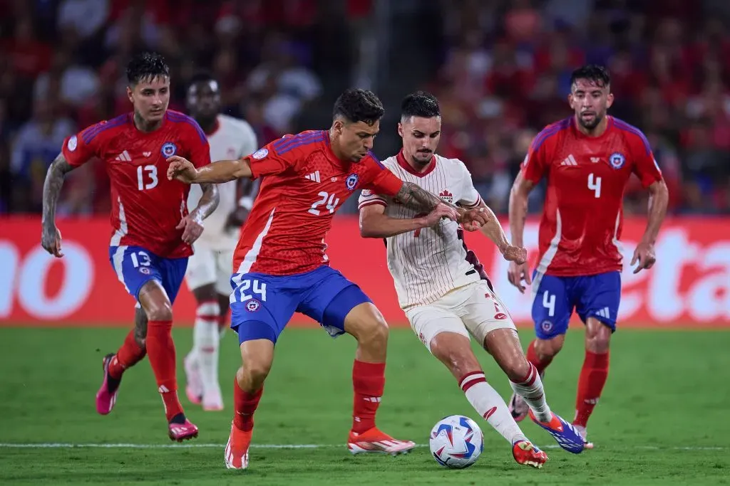 Arturo Vidal reveló que le gustaría ver a César Pérez en Colo Colo. Foto: Photosport.