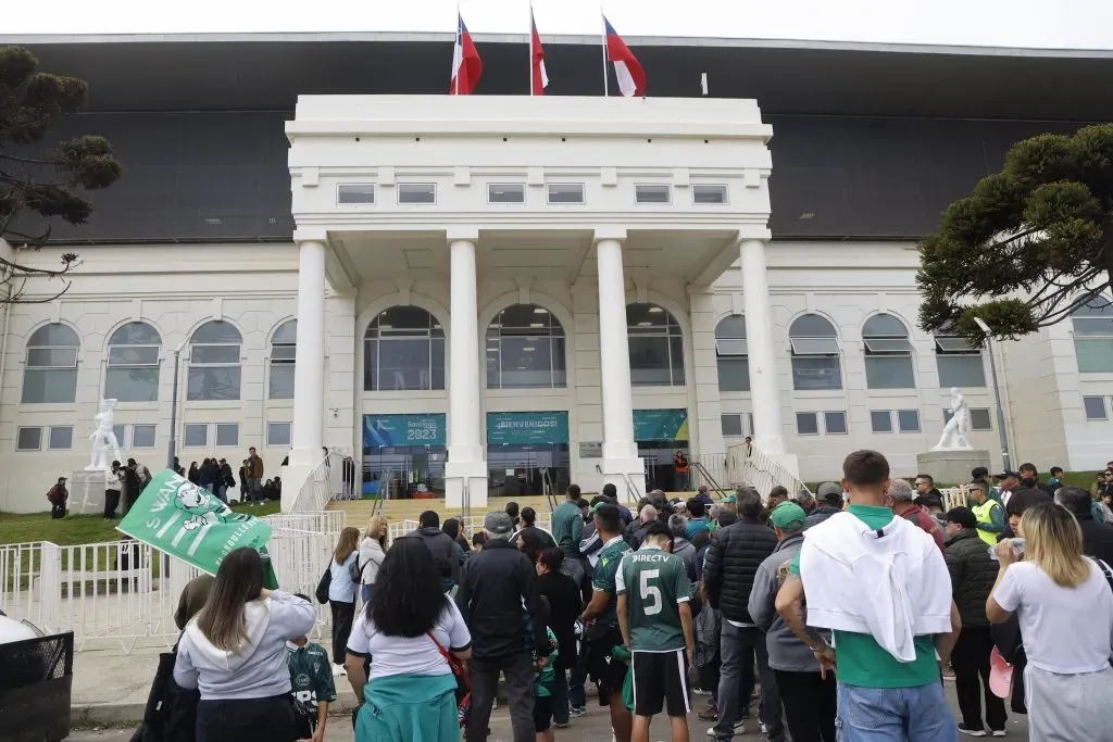 El partido entre Santiago Wanderers y U. de Conce en la Primera B, además de la final del Ascenso Femenino, fueron suspendidos este domingo | Photosport