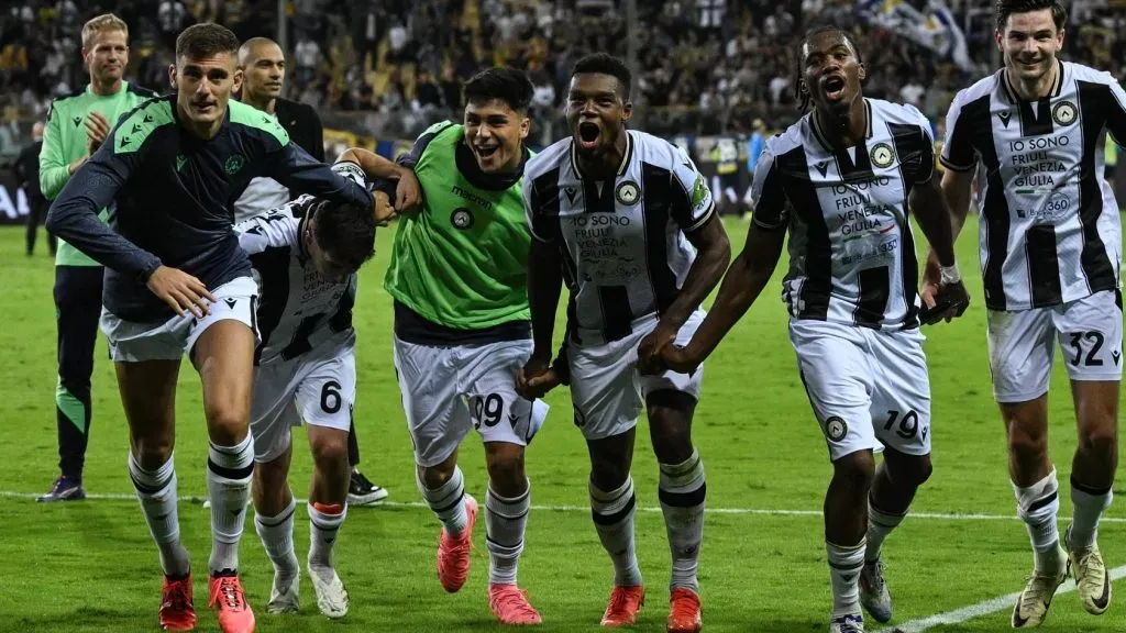Damián Pizarro se ha tenido que conformar con ver los partidos de Udinese desde el banquillo. Foto: IMAGO.