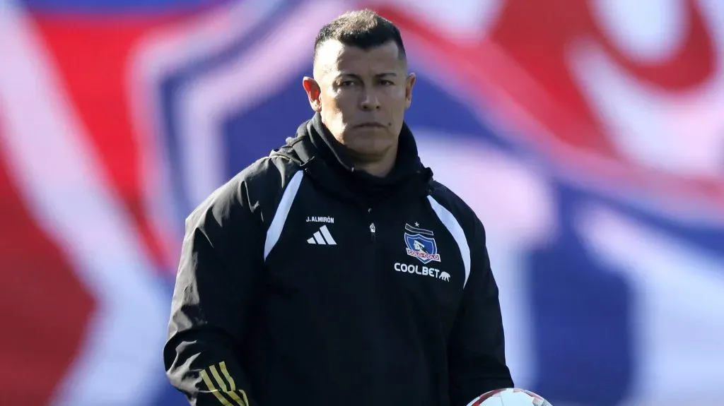Se conoció un hecho clave sobre la denuncia de la U contra Jorge Almirón y Colo Colo. Foto: Photosport.