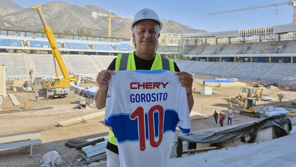 Pipo Gorosito visitó las obras del nuevo San Carlos de Apoquindo hace un tiempo. Imagen: U. Católica.
