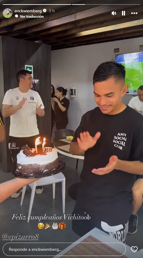 Vicente Pizarro celebró su cumpleaños junto al plantel de Colo Colo y lejos de las polémicas. Foto: Instagram.