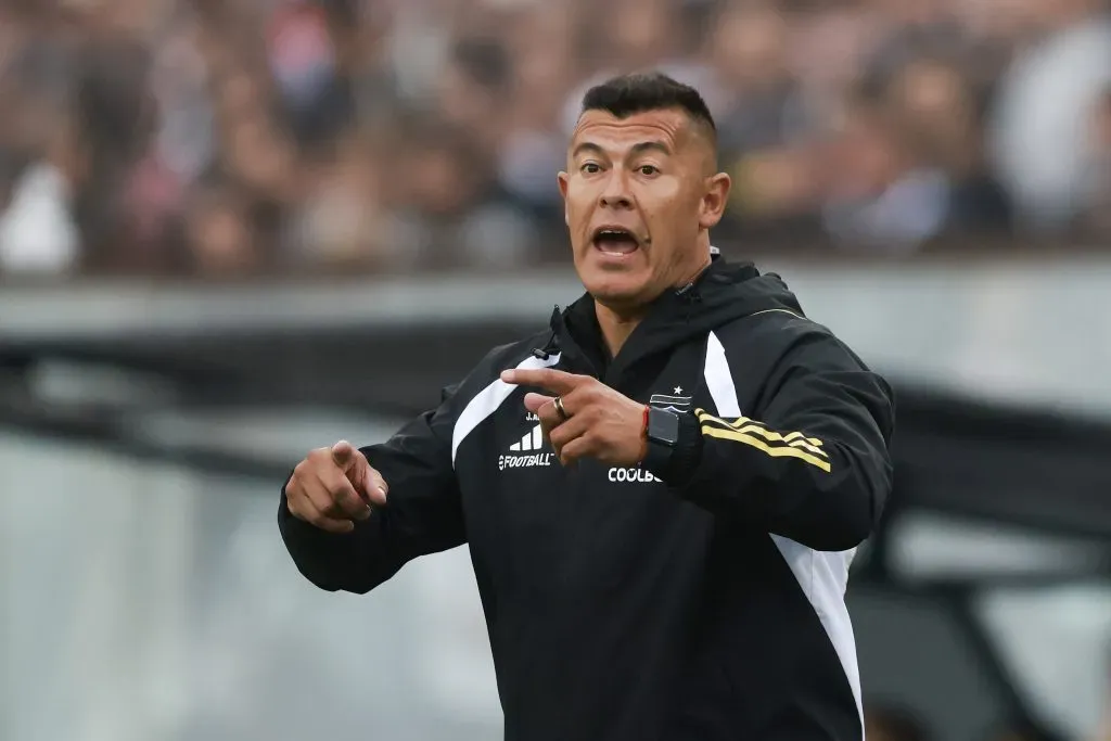 Jorge Almirón habló de la fiesta que protagonizaron Vidal y otros jugadores de Colo Colo | Photosport