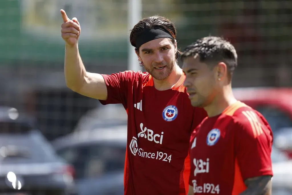 Francisco Sierralta es el segundo jugador en llegar a las prácticas de Chile para los duelos con Perú y Venezuela. Foto: Carlos Parra, Comunicaciones FFCh.
