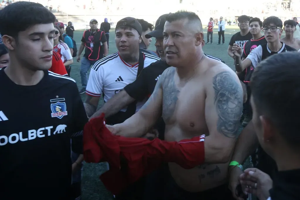 Así quedó Almirón en el estadio Luis Valenzuela Hermosilla. (Javier Salvo/Photosport).