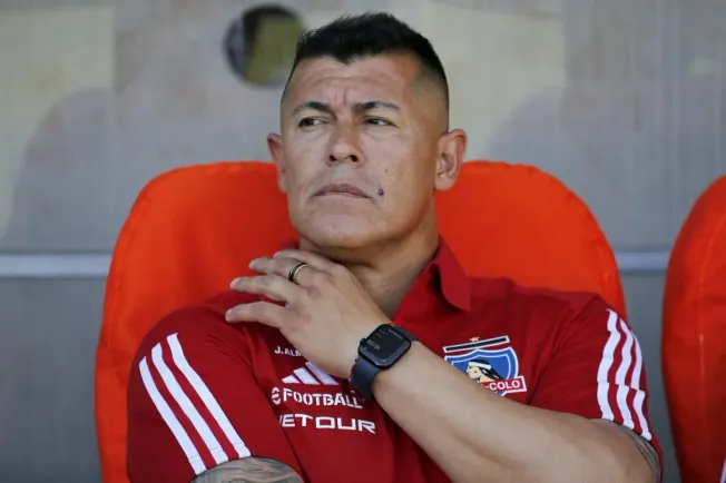 Almirón en el estadio Luis Valenzuela Hermosilla. (Javier Torres/Photosport).