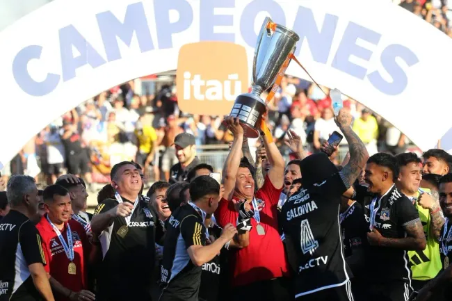 Colo Colo bajó la estrella 34 y se quedó con el Chile 1. (Javier Salvo/Photosport).