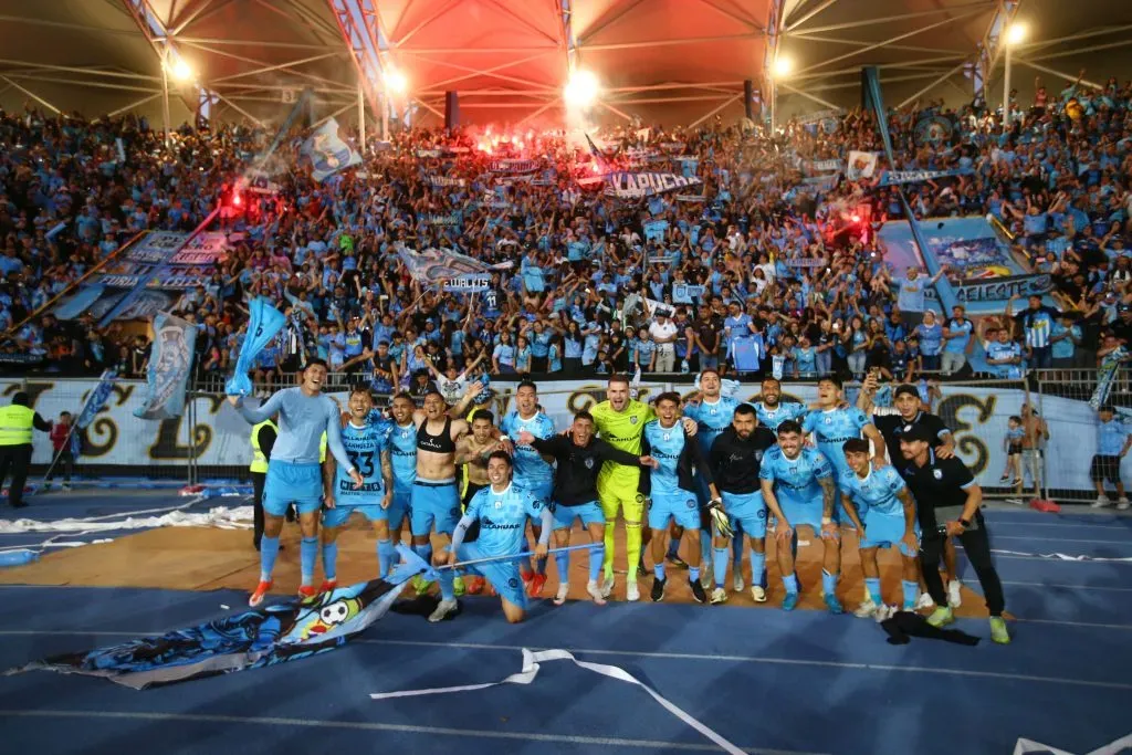 Deportes Iquique festejó así la victoria ante Unión Española que le dio el Chile 3. (Alex Diaz/Photosport).