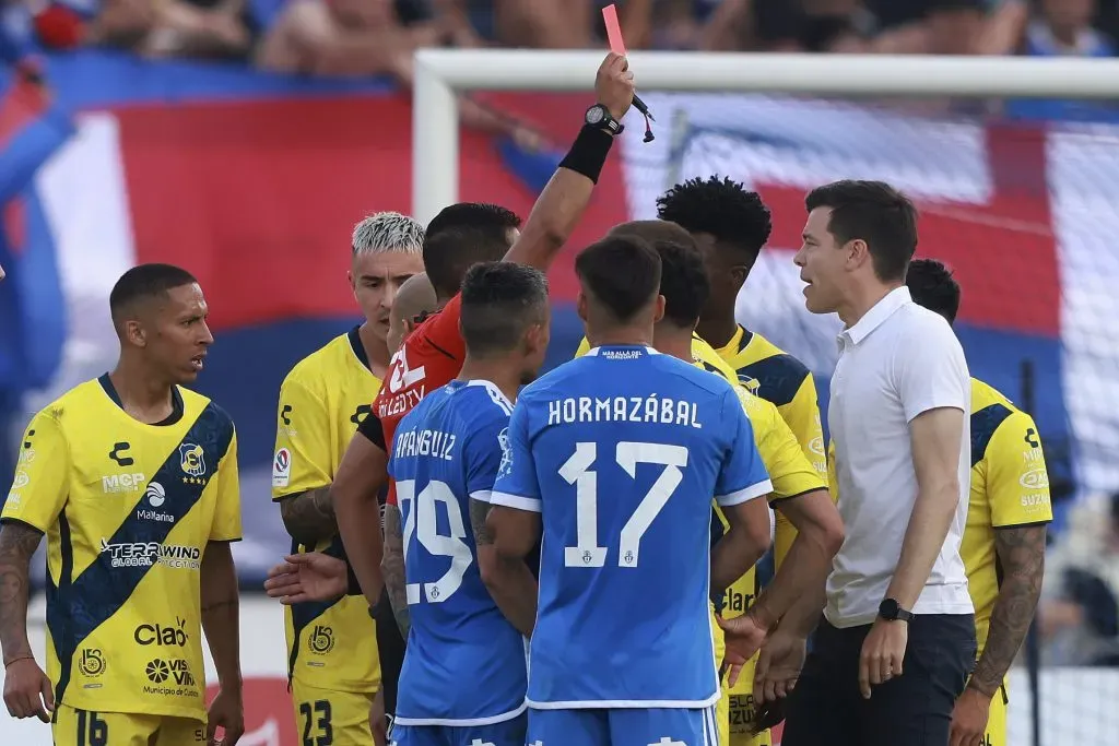 Francisco Gilabert tuvo un polémico arbitraje. Foto: Felipe Zanca/Photosport