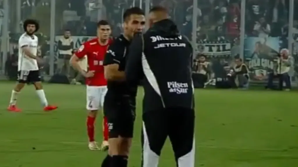 Cabero protagonizó tenso momento con Almirón