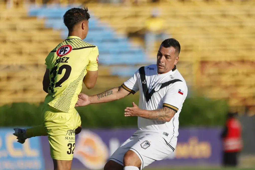 Ni Esteban Paredes pudo ayudar a Santiago Morning a superar a Deportes Recoleta en la Liguilla del Ascenso. Foto: Photosport.