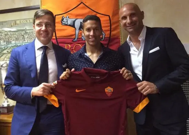 Kevin Méndez cuando fichó por la AS Roma. (Captura).