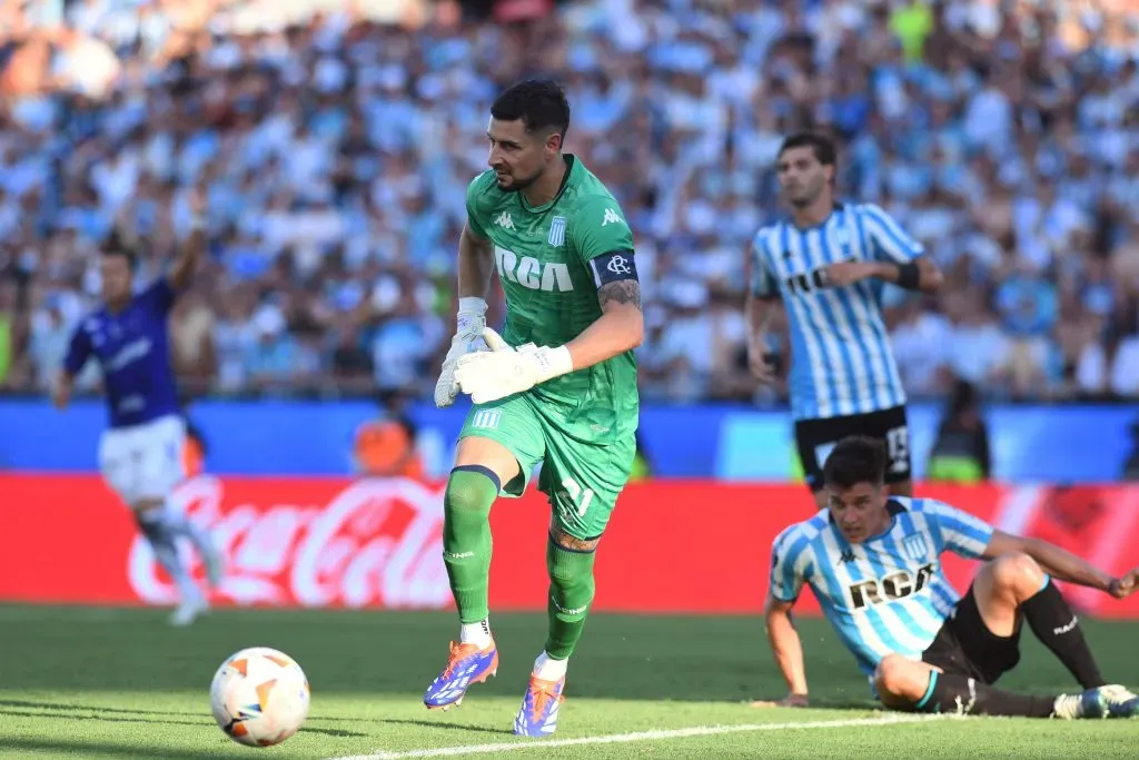 Gabriel Arias es el líder de Racing.  (Photo by Christian Alvarenga/Getty Images)