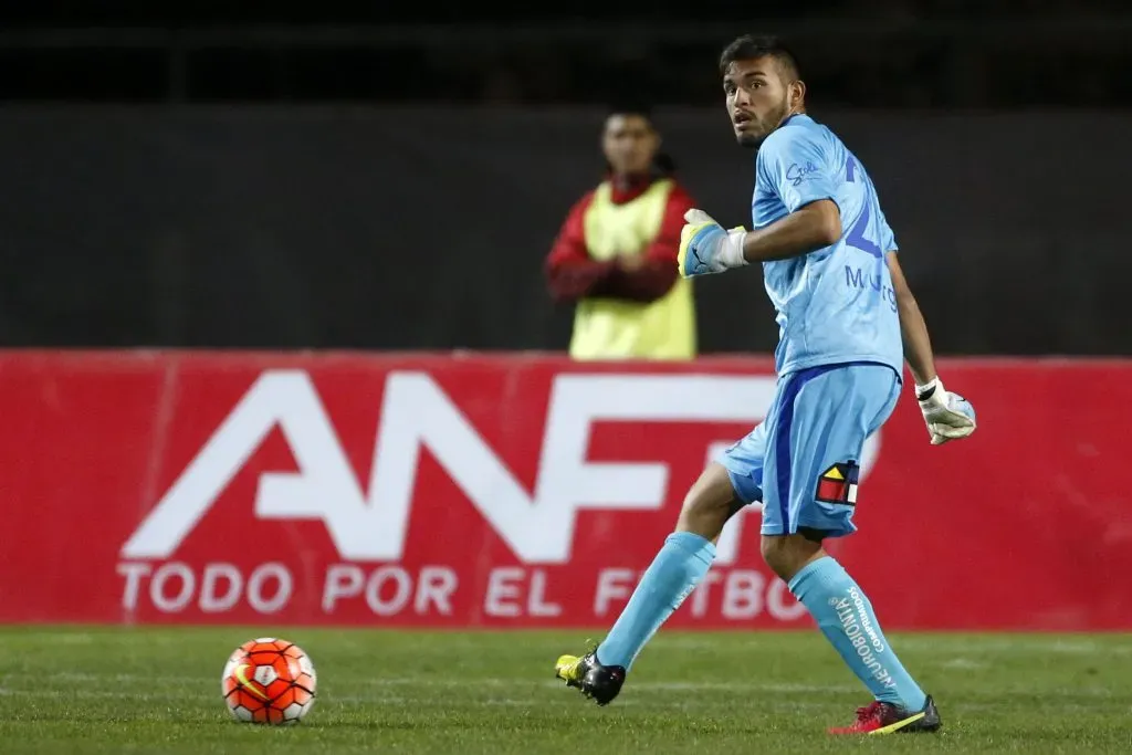 Miguel Vargas en acción frente a Santiago Morning en el estadio Municipal de La Pintana. (Andres Pina/Photosport).