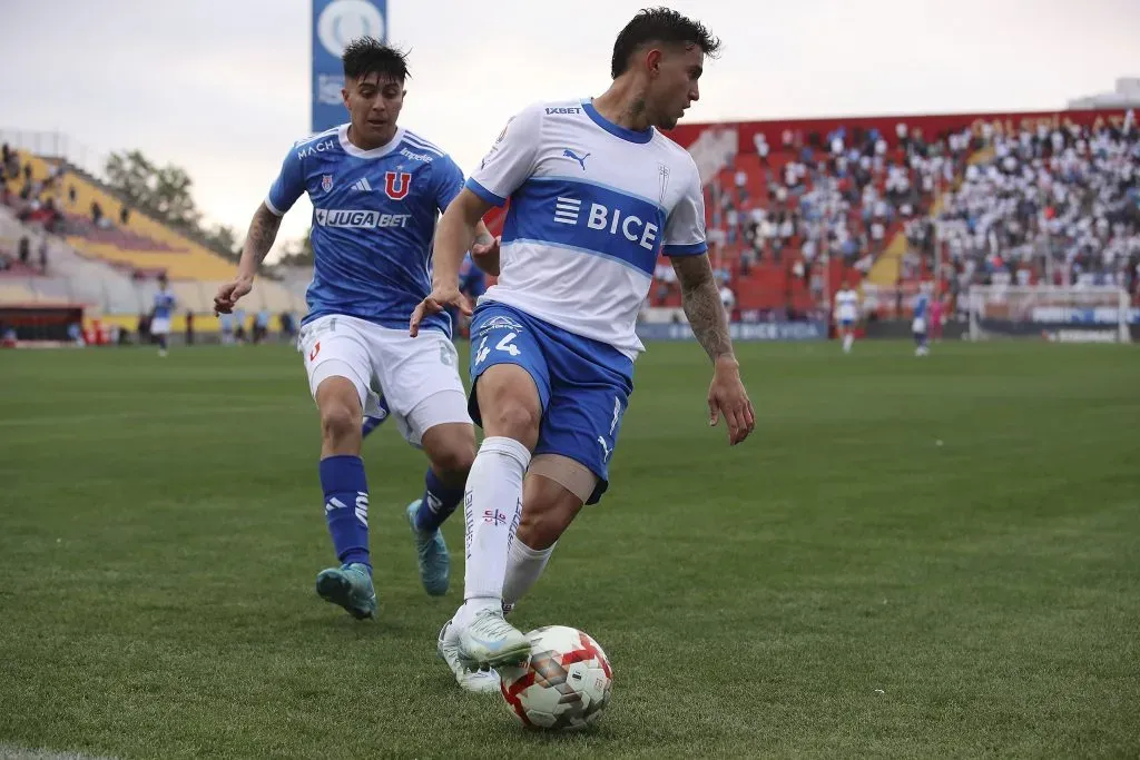 Jader Gentil, uno de los refuerzos de la UC para afrontar la segunda parte de 2024. Tiene contrato vigente. (Pepe Alvújar/Photosport).