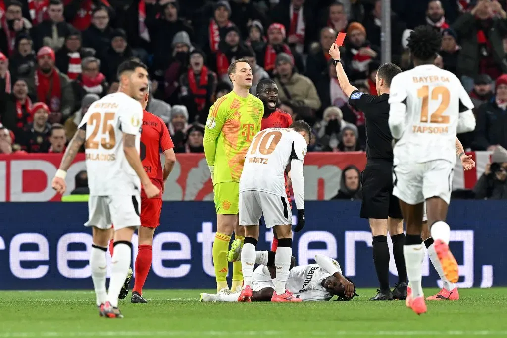 Manuel Neuer fue expulsado por primera vez en su carrera. Foto: IMAGO.