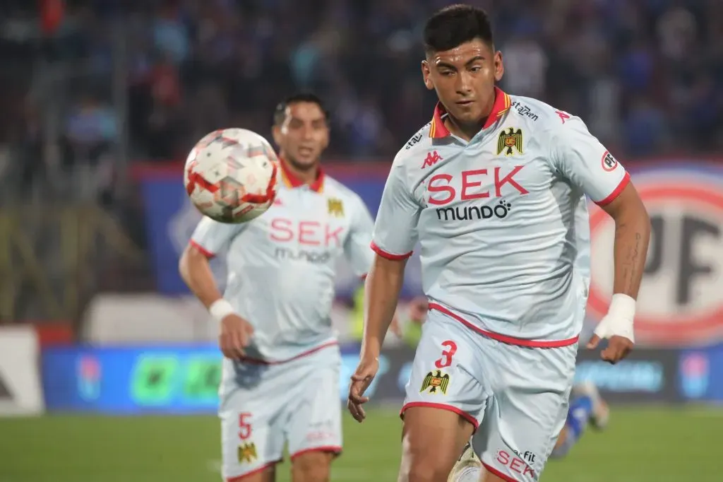 Valentín Vidal, mediocampista de Unión Española, se encuentra detenido tras una grave denuncia en su contra. Foto: Photosport.