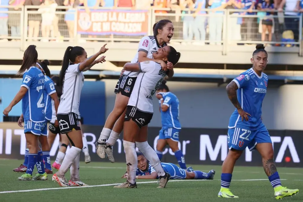 Universidad de Chile Femenino no pudo ante Colo Colo en el Bicentenario de La Florida. | Foto: Photosport.