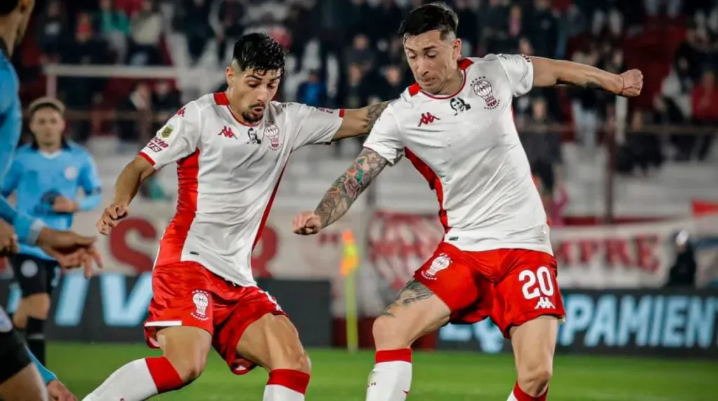 Williams Alarcón y Rodrigo Echeverría no recibieron tarjetas y podrán estar en la final del domingo.