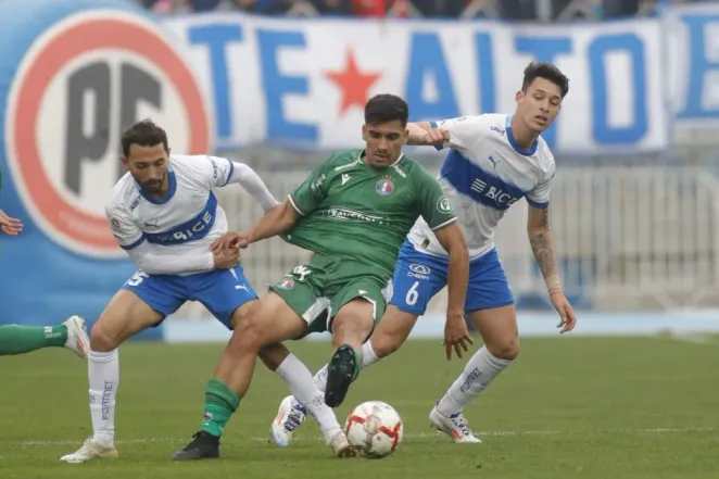 Nicolás Orellana en acción por el Audax Italiano. (Jorge Loyola/Photosport).