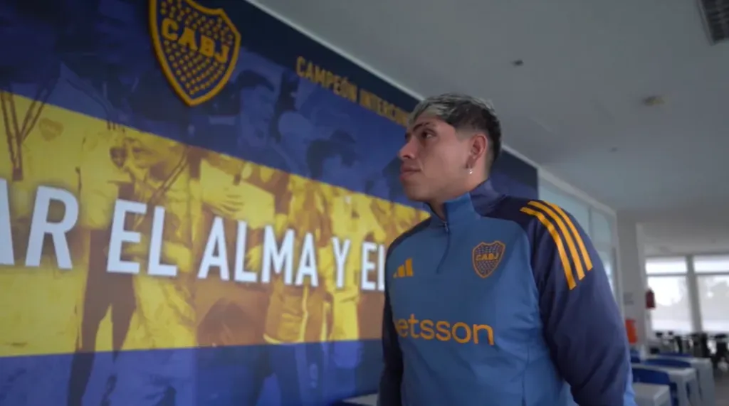 Carlos Palacios ya luce la indumentaria Xeneize. (Foto: Boca Juniors).