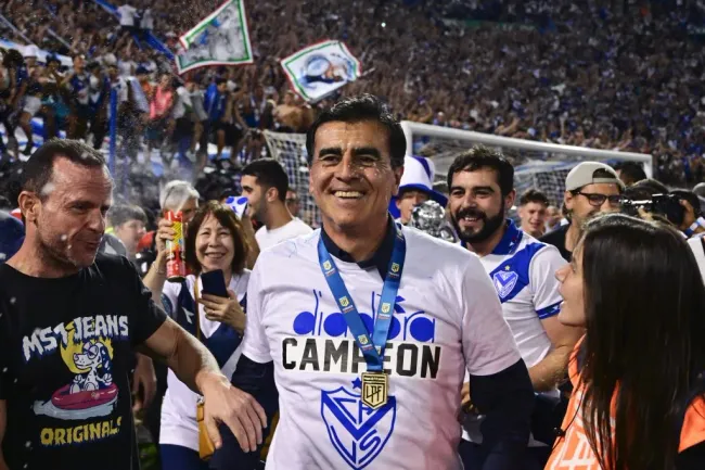 Quinteros celebró su primer título con Vélez (Photo by Rodrigo Valle/Getty Images)