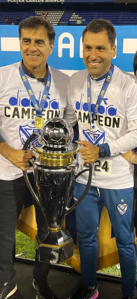 Maxi Quezada junto Gustavo Quinteros en Vélez. (Foto: cedida).