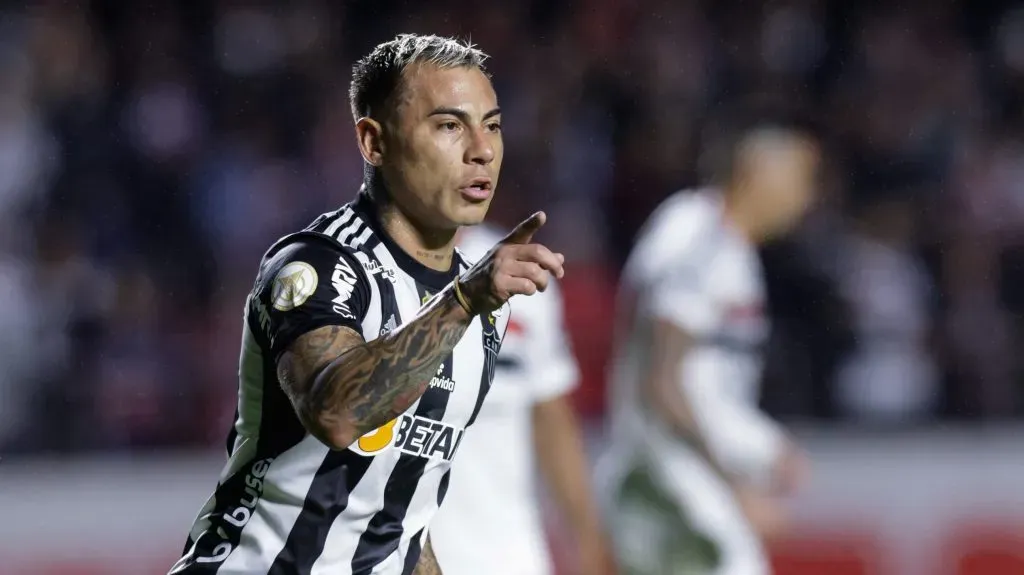 Eduardo Vargas no seguirá en Atlético Mineiro y busca un nuevo club para 2025. Foto: Getty Images.