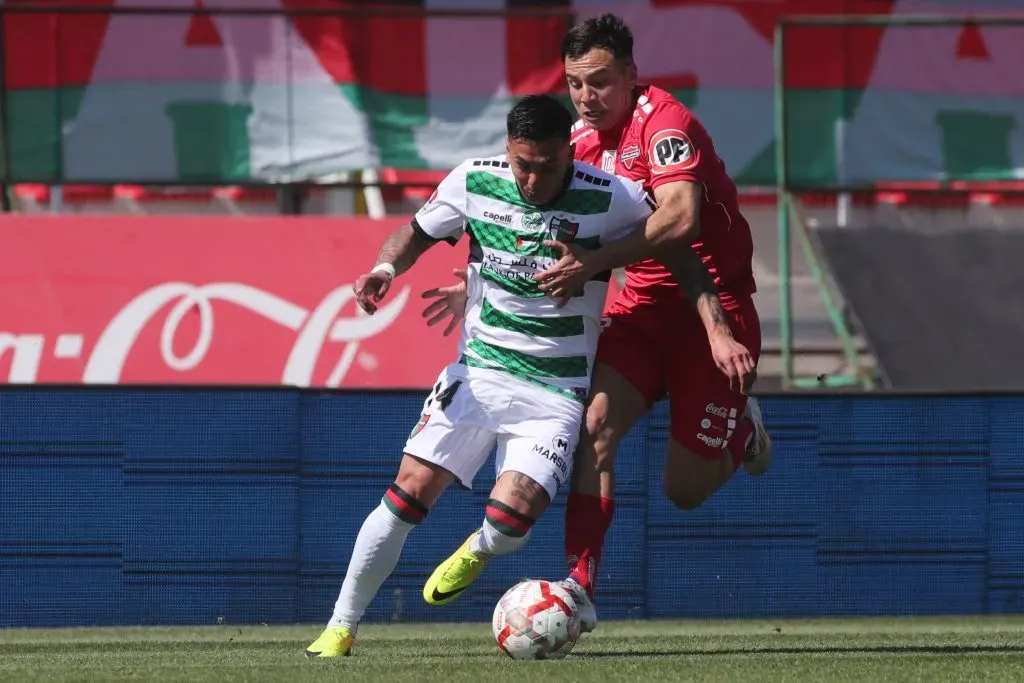 Flavio Moya viene de tener una destacada campaña en Ñublense. Lamentablemente se perderá los primeros trabajos de Álvarez en Universidad de Chile. | Foto: Photosport.
