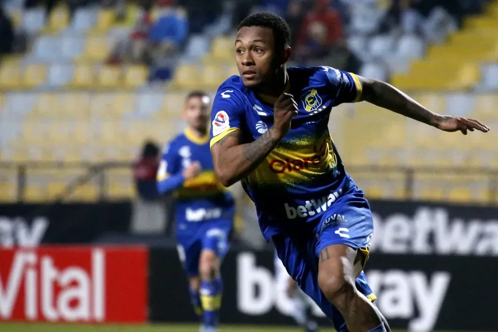 Pedro Campos disputó siete partidos en Everton de Viña del Mar. (Andrés Piña/Photosport).