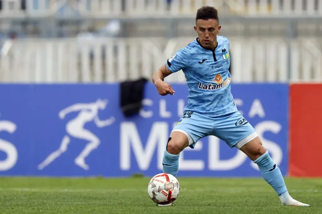 Diego Buonanotte en acción por O’Higgins, club que defendió en 2024. (Andrés Piña/Photosport).