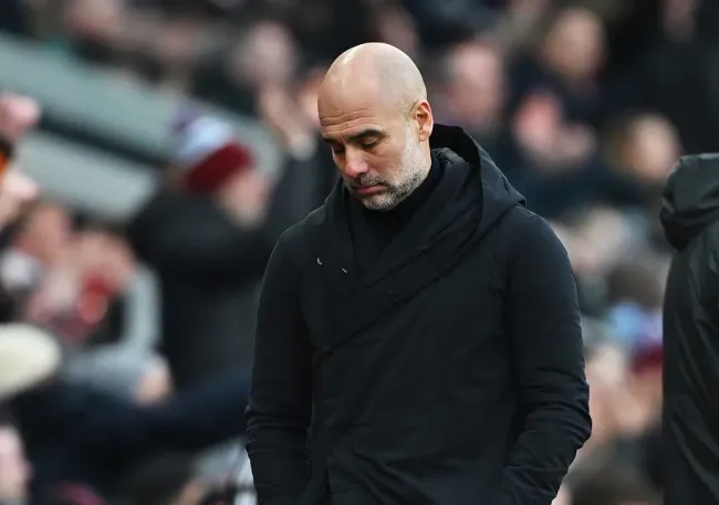 Guardiola no puede levantar al Manchester City | Getty Images