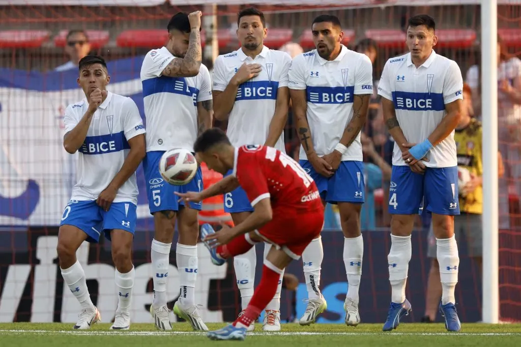 César Pinares y Alfonso Parot se alejan de U. Católica | Photosport