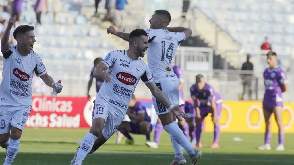 Melipilla ganó por penales la definición en cancha.