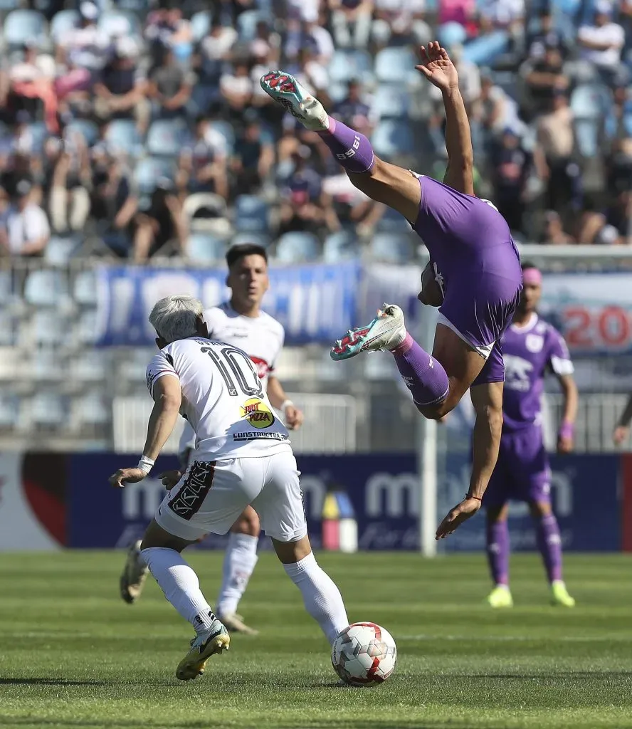 Josué Ovalle frente a Deportes Concepción en la Liga 2D. (Foto: Marco Muga | Sifup).
