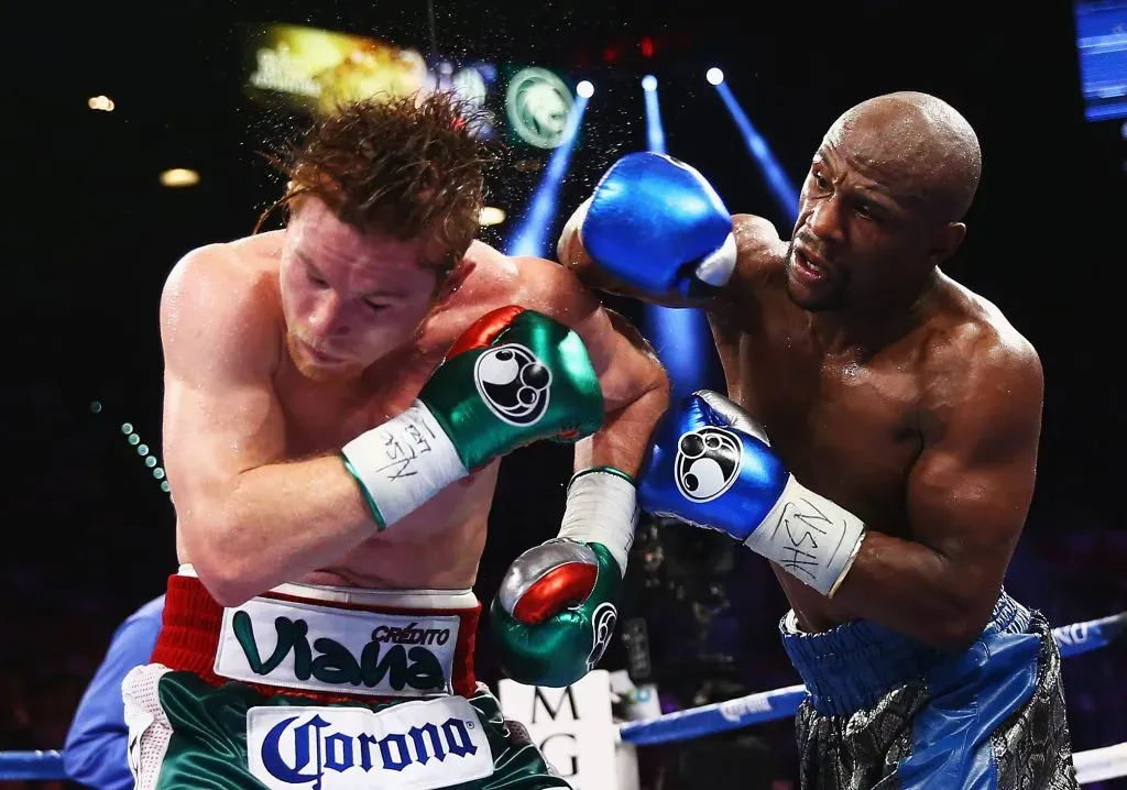 Floyd Mayweather Jr derrotó el 2013 a Canelo Alvarez en Las Vegas. (Foto: Al Bello/Getty Images)