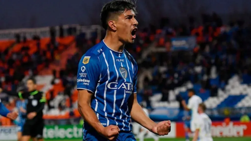 Salomón Rodríguez está a detalles de ser jugador de Colo Colo. Foto: Godoy Cruz.