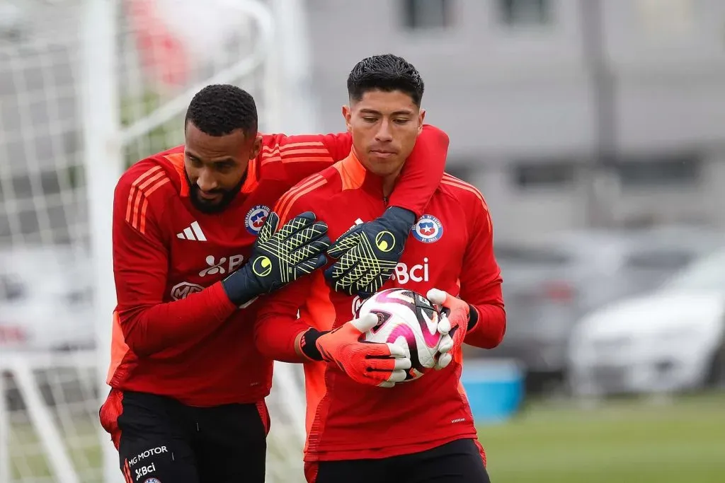 Lawrence Vigouroux toma ventaja entre los arqueros de Ricardo Gareca en Chile. Foto: Carlos Parra, Comunicaciones FFCh.