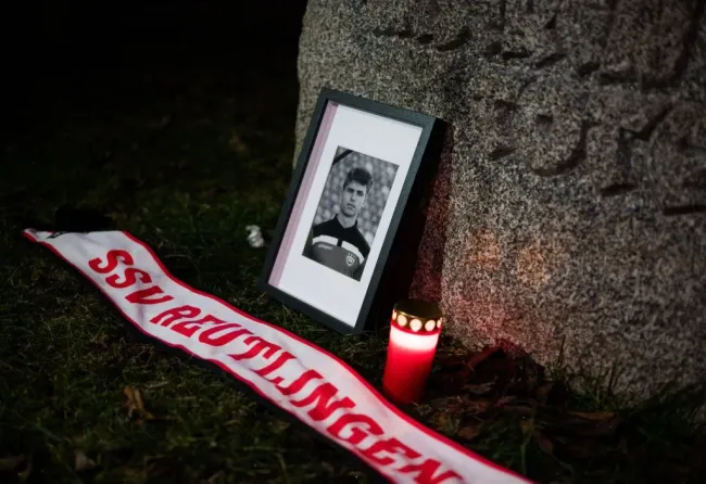 Despiden a Luca Meixner en Alemania (SSV Reutlingen)