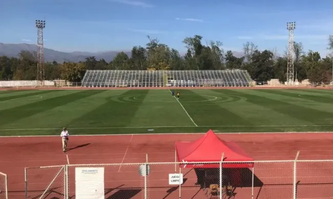 El estadio tiene una capacidad para 7200 espectadores.