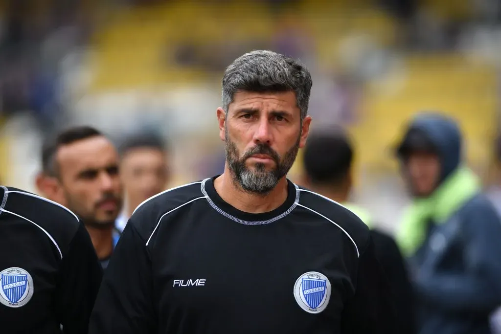 Ernesto Pedernera reconoció que busca a Bastián Yáñez y otro futbolista de la liga chilena. (Alejandro Pizarro Ubilla/Photosport).
