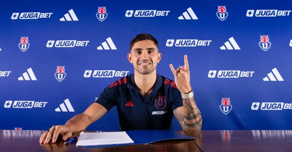 Nicolás Ramírez fue presentado en U de Chile. Foto: U de Chile.