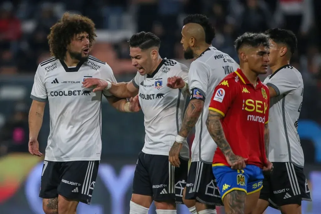 Vidal reveló qué le dijo a Maximiliano Falcón en su salida de Colo Colo | Photosport
