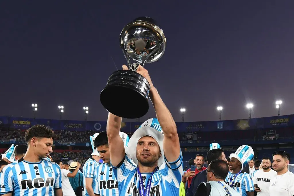 Adrián Martínez es una de las figuras de Racing. Imagen: Getty.