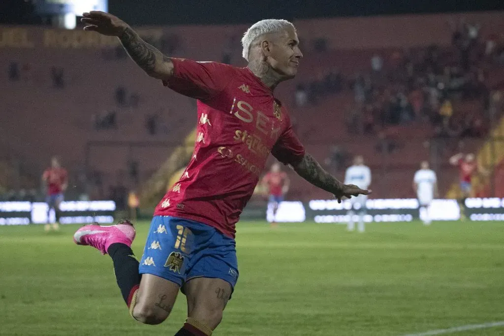 Piñeiro regresaría al fútbol chileno. Imagen: Photosport.