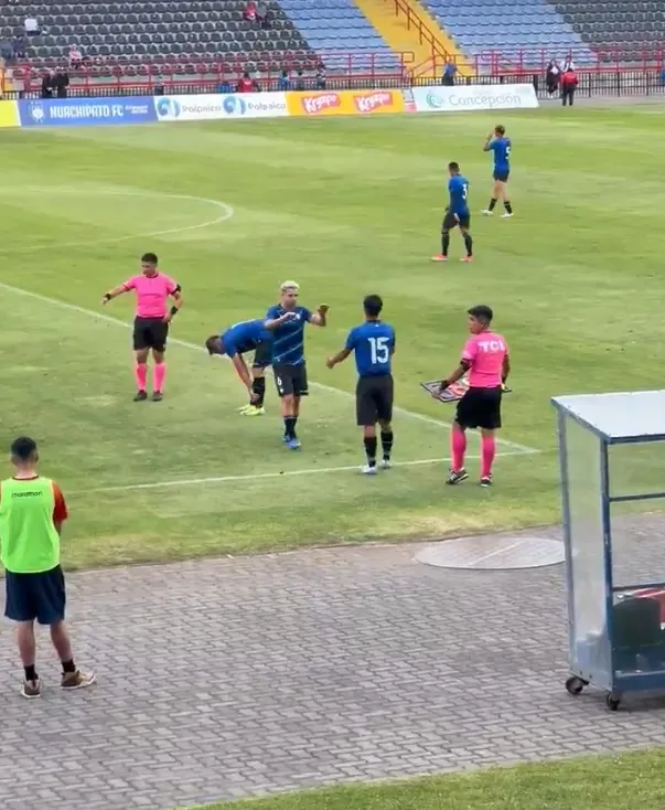 Sebastián Melgarejo ingresa al clásico chorero. (Foto: Jairo Avendaño | Octava Pasión).