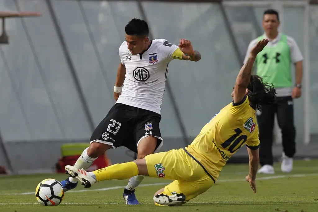 Claudio Baeza se acerca a Colo Colo.