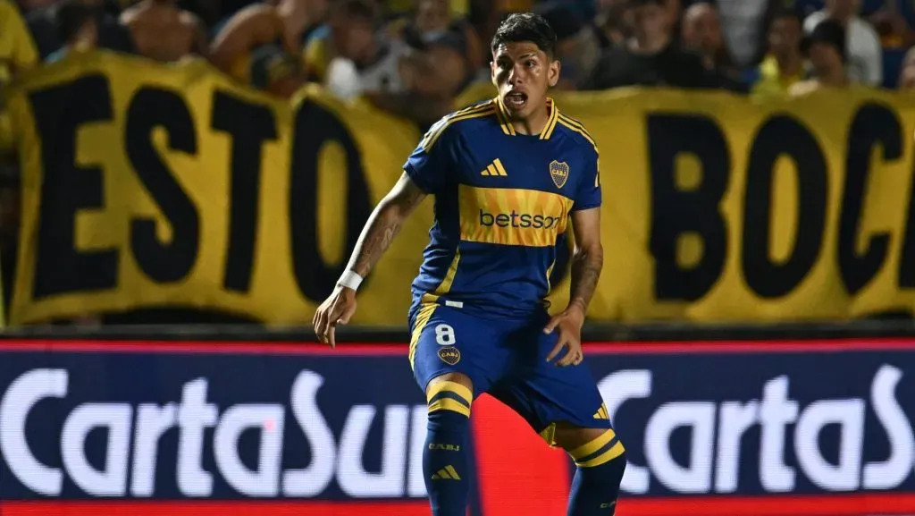 Carlos Palacios fue titular por primera vez y brilló con Boca Juniors. Foto: Getty Images.
