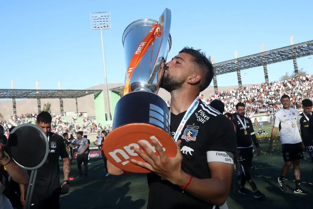 La teleserie de Emiliano Amor y Colo Colo sigue viviendo horas claves. Foto: Photosport.