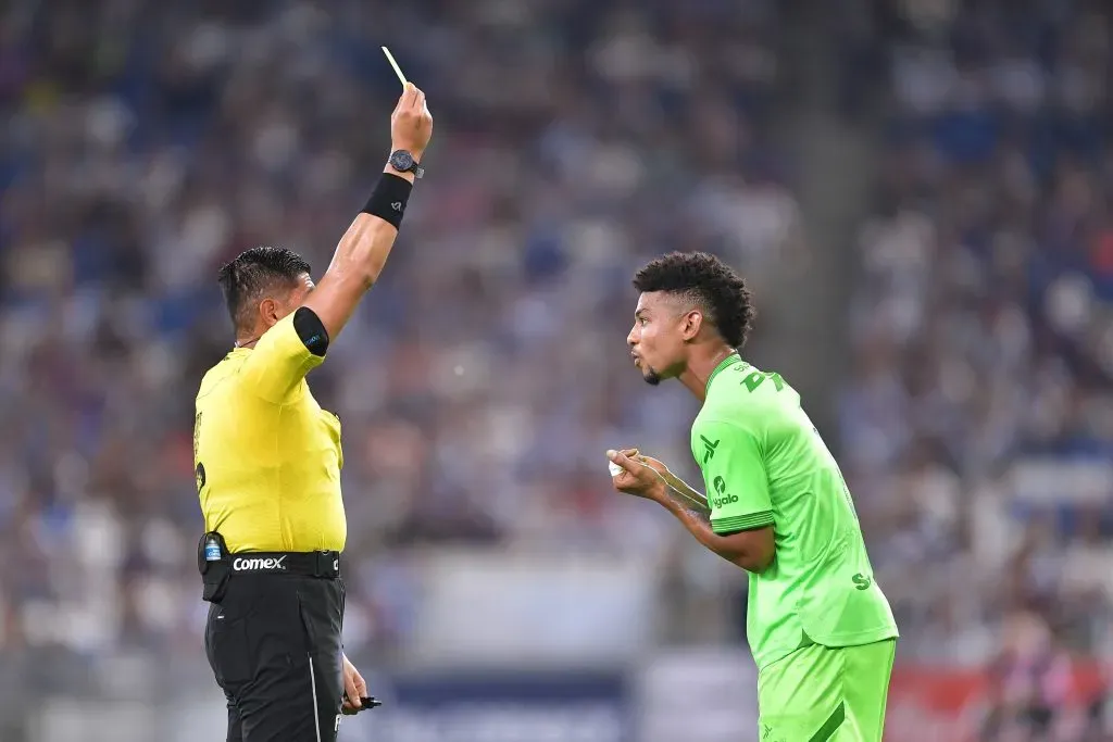 Diego Valoyes no tiene espacio en Juárez y busca una salida del club: Colo Colo en la mira. (Photo by Azael Rodriguez/Getty Images)